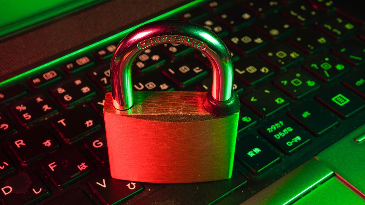 How to Hide Files and Folders Large Image